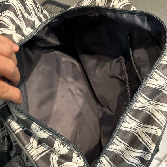 thirty-one All In Tote Duffel Bag Weekender Travel Overnight Weekender Gym Gray - Picture 11 of 11